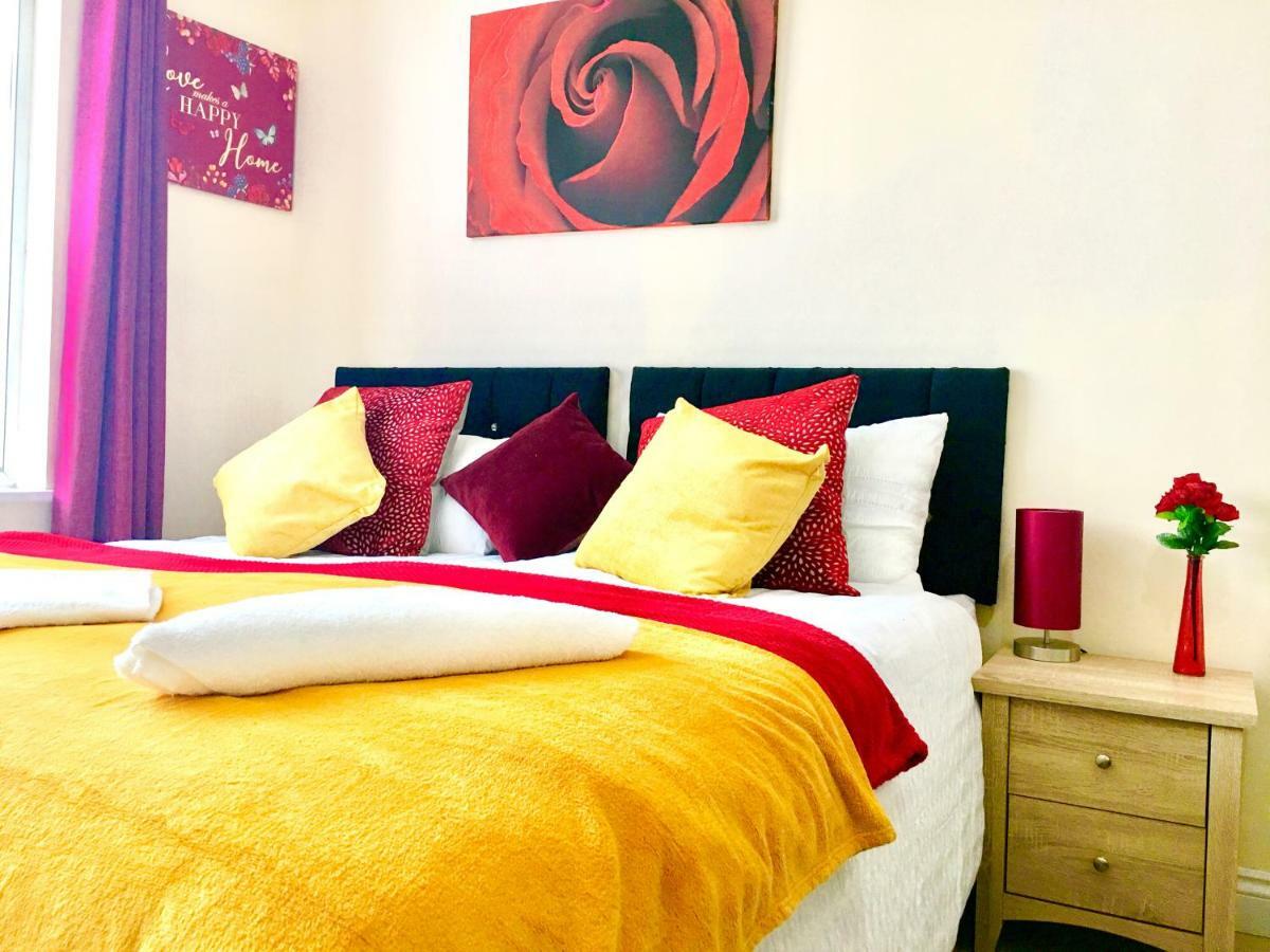 Studio Apartment, Private Bathroom And Parking Ilford Zewnętrze zdjęcie